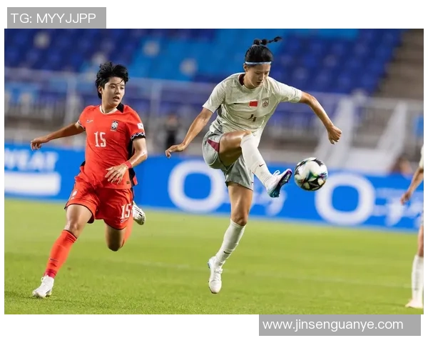 东亚杯精彩回顾中国对阵韩国的激烈对决视频分析与亮点集锦